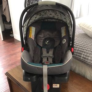 Infant car seat